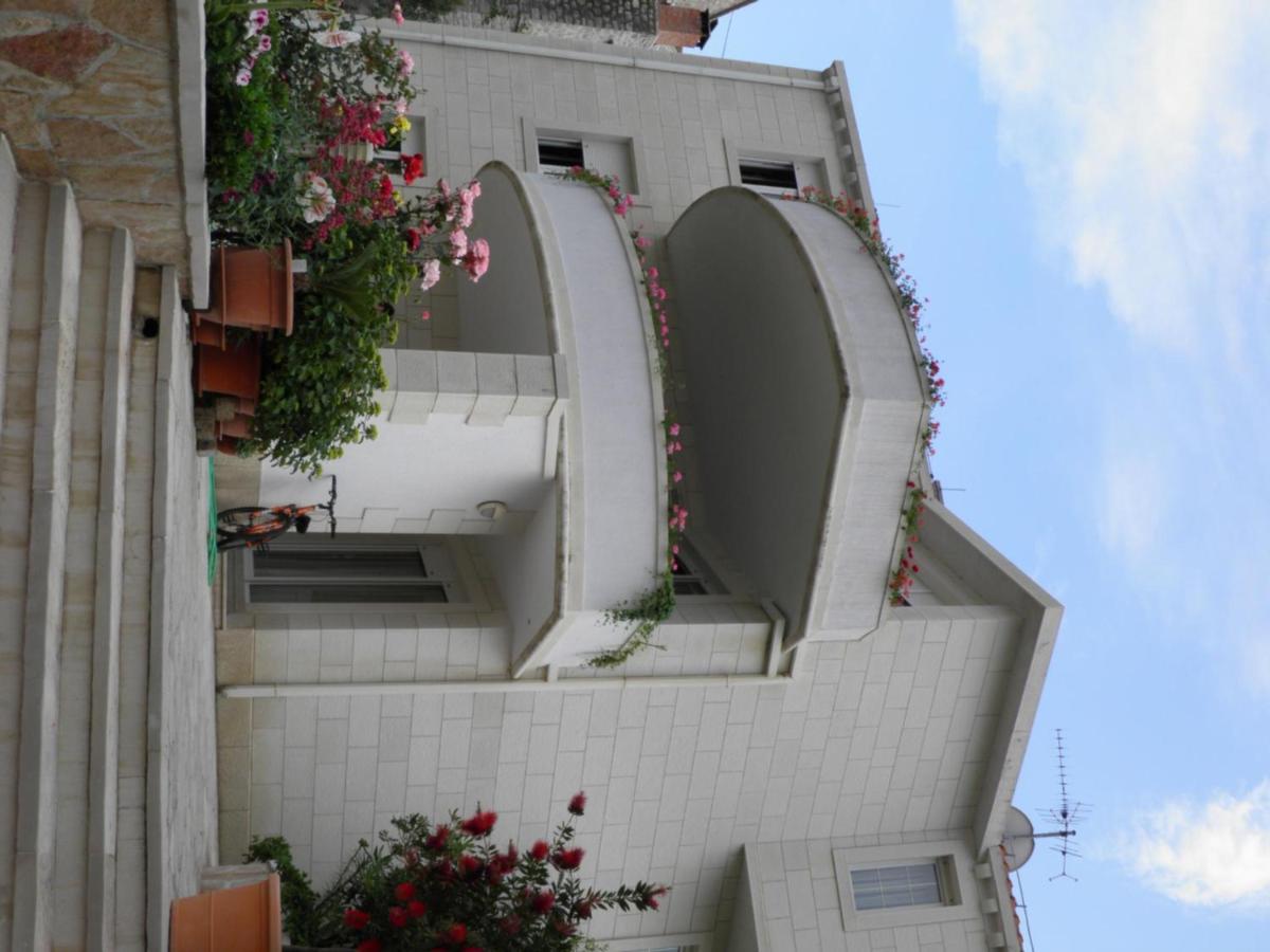 Apartment Mladinic Brac Pucisca Extérieur photo